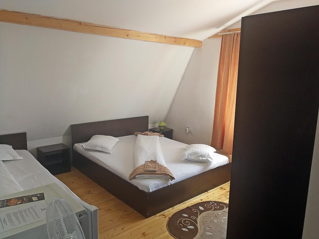 Casa Kiev Hotel Sybin Zewnętrze zdjęcie